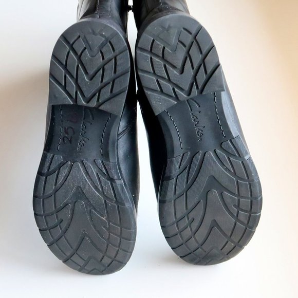 Clarks Black Leather Low Block Heel Round Toe Tall Riding Boots Size 7 - Picture 7 of 14